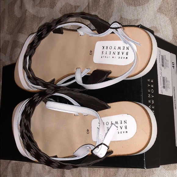 Sandals - Picture 5 of 5